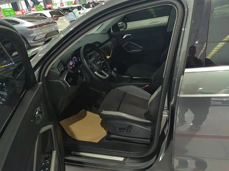 Audi Q3 2020 35 TFSI Progressive Dynamic фото 9