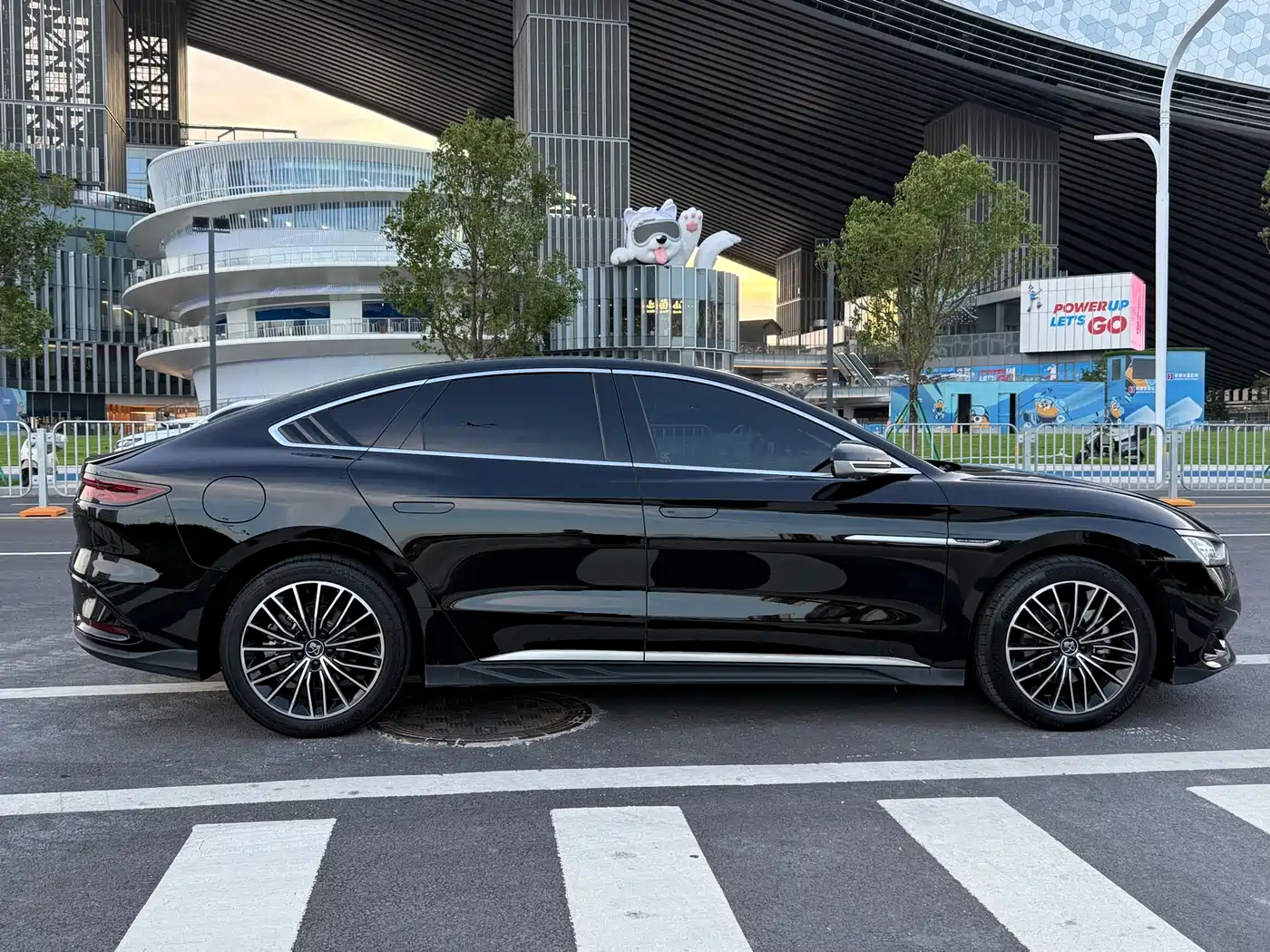 BYD Han 2022 DM-i 121KM Premium Edition фото 23