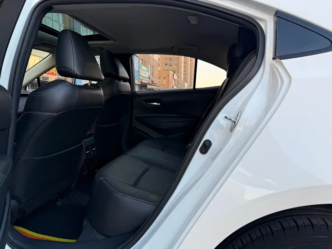 Toyota Corolla 2021 1.2T S-CVT Luxury Edition фото 16