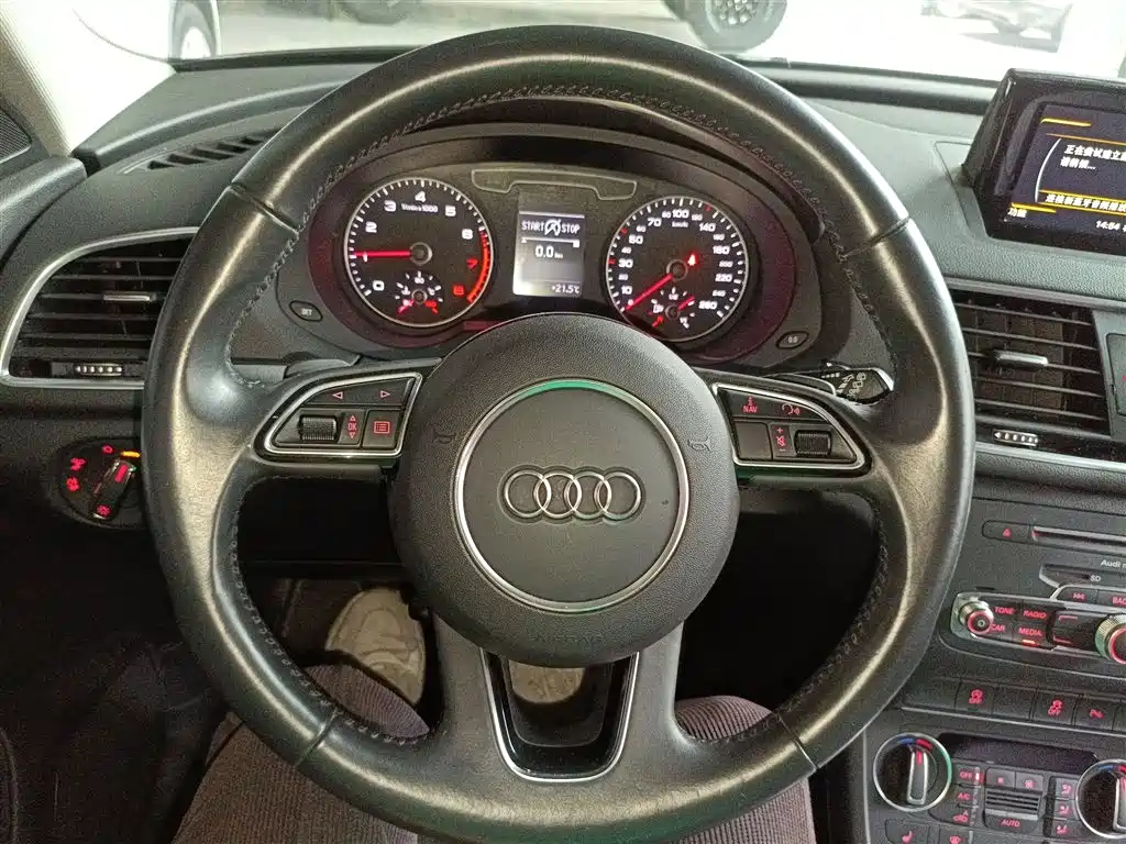 Audi Q3 2018 30th Anniversary Edition 35 TFSI Sport фото 7