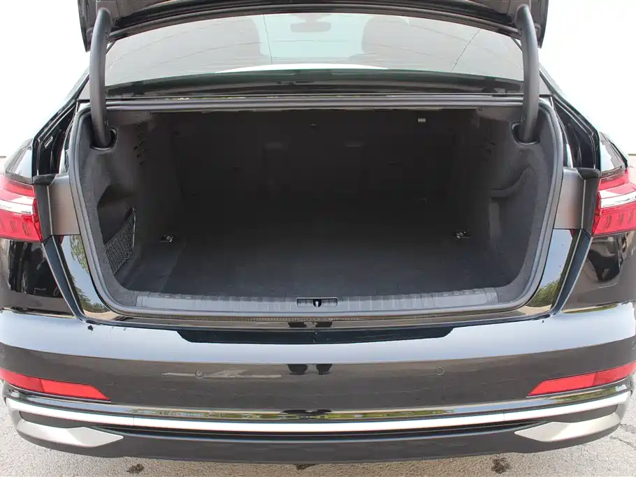 Audi A6L 2024 40 TFSI Luxury Dynamic фото 12