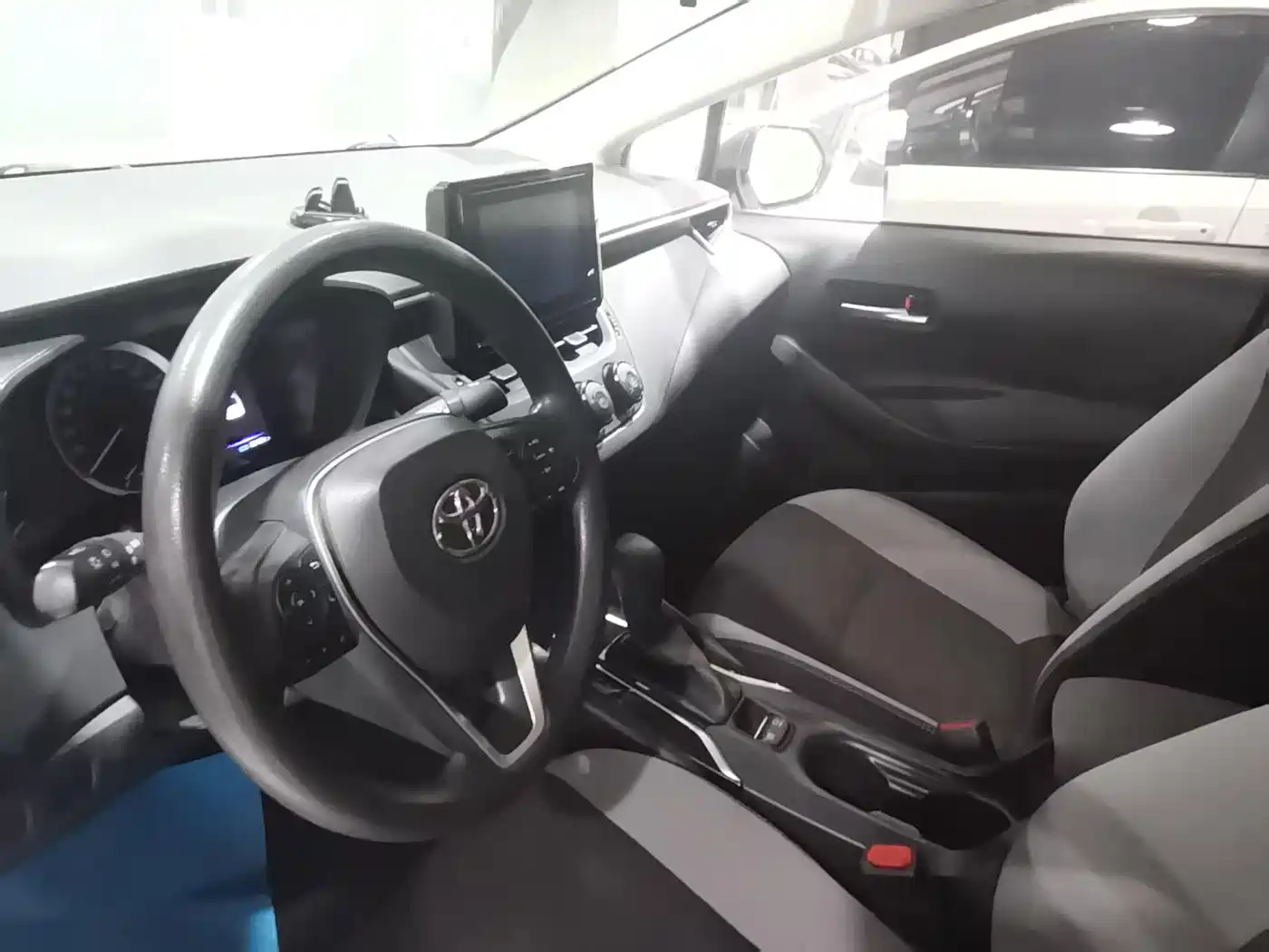 Toyota Corolla 2023 1.2T Pioneer Edition фото 9