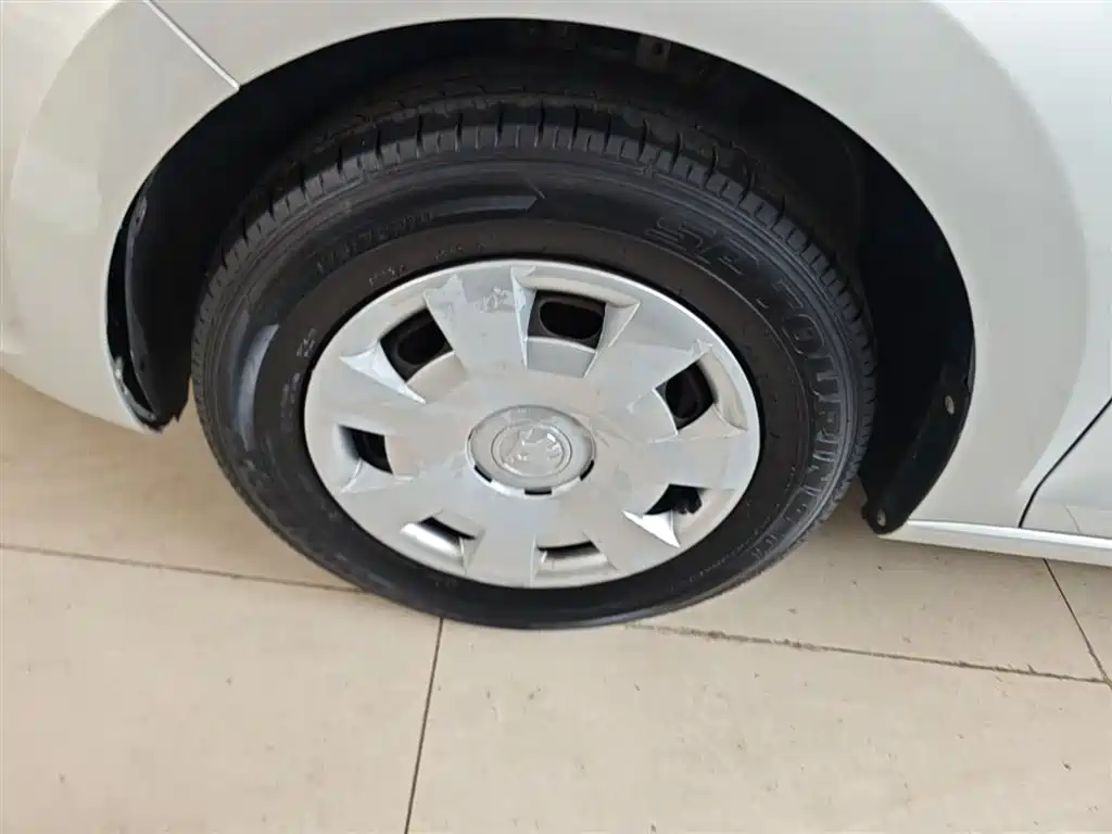 Škoda Rapid 2016 1.6L Automatic Forward Edition фото 23