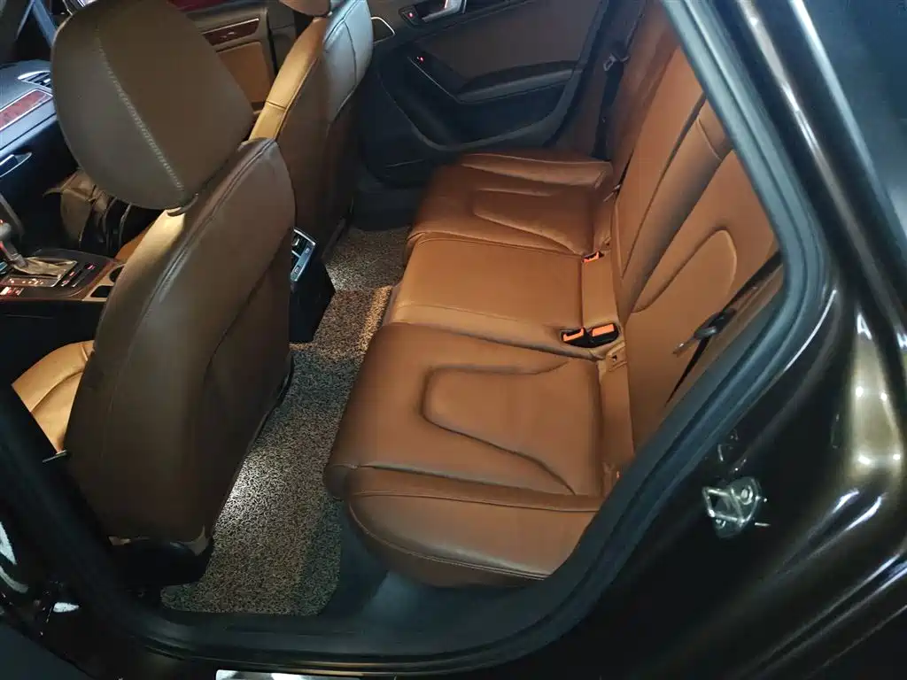Audi A4L 2016 35 TFSI Automatic Comfort фото 13