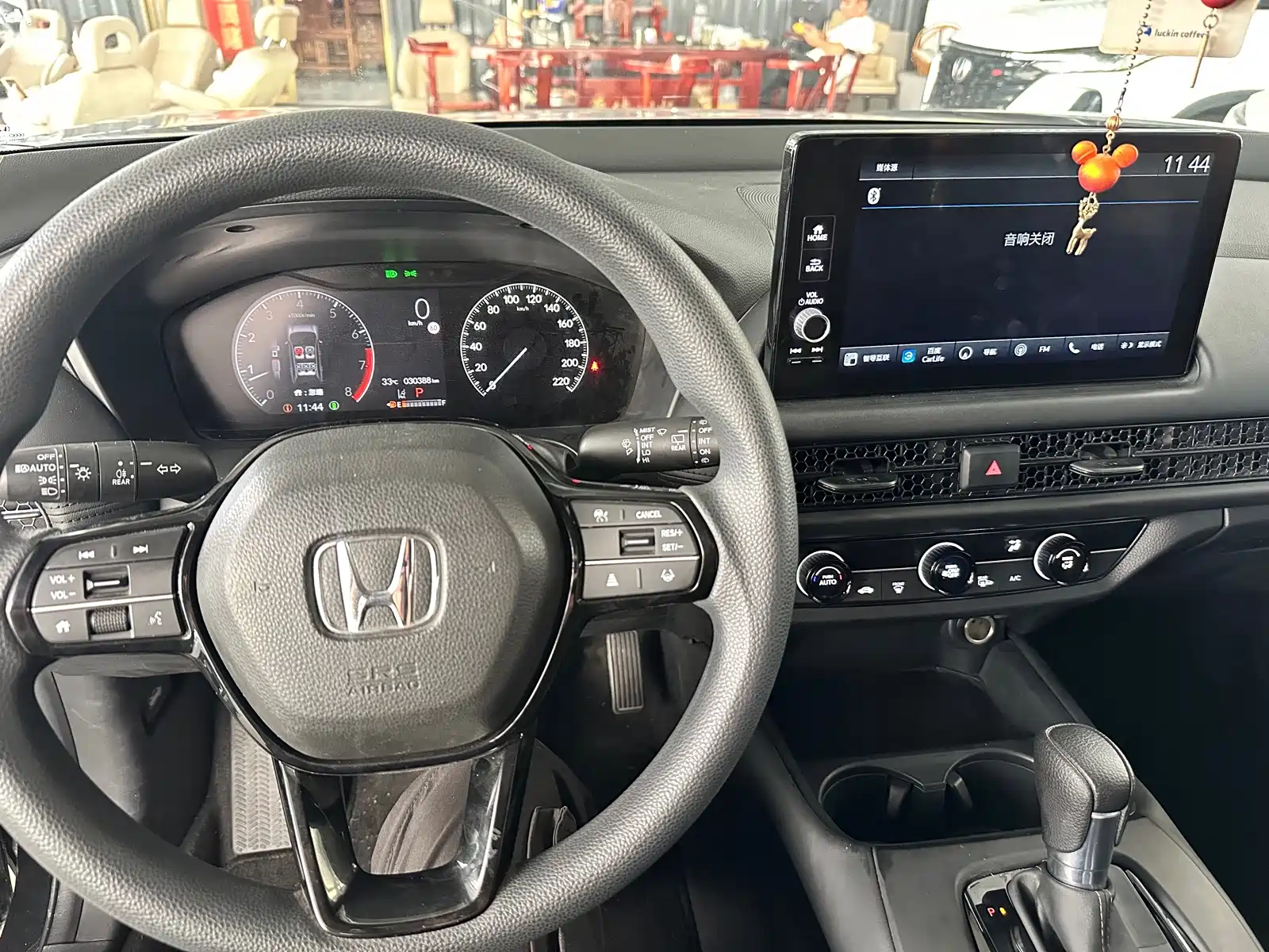 Фото 13 - Honda HR-V