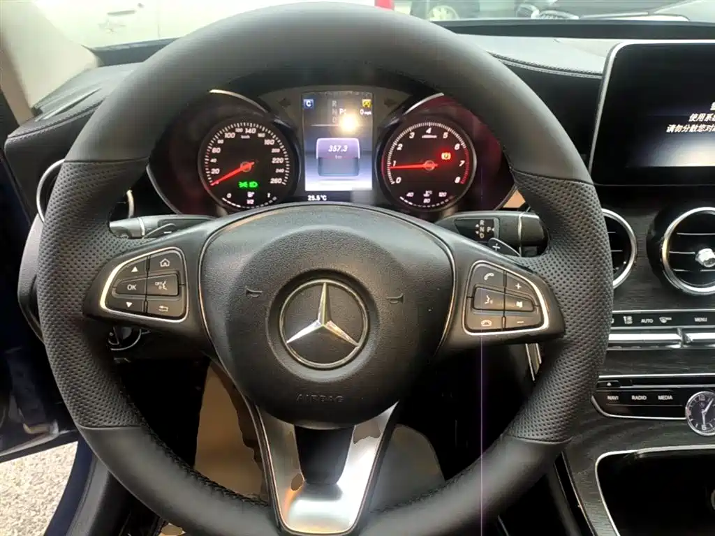 Mercedes-Benz C-Class 2016 C 180 L Sport фото 11
