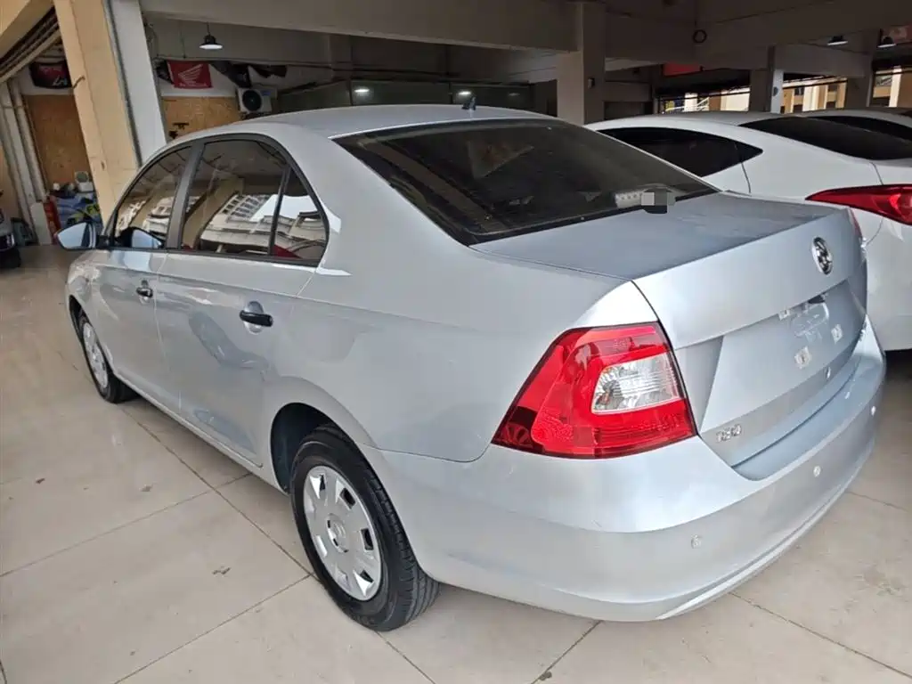 Škoda Rapid 2016 1.6L Automatic Forward Edition фото 5