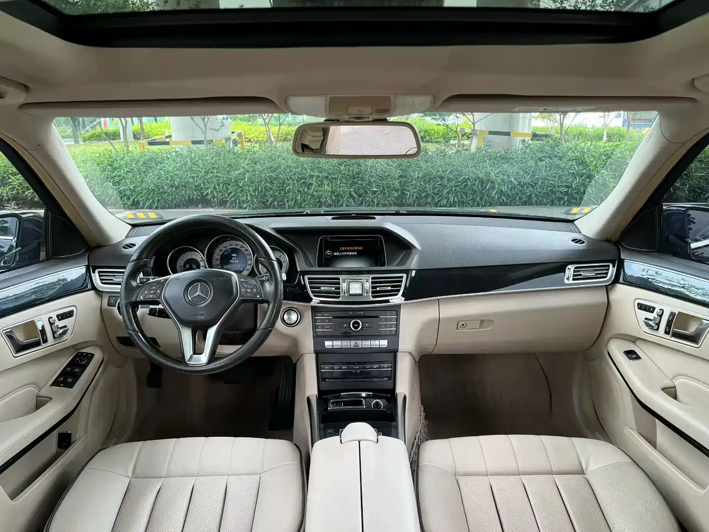 Mercedes-Benz E-Class 2015 Facelift E 260 L Sport Luxury фото 8
