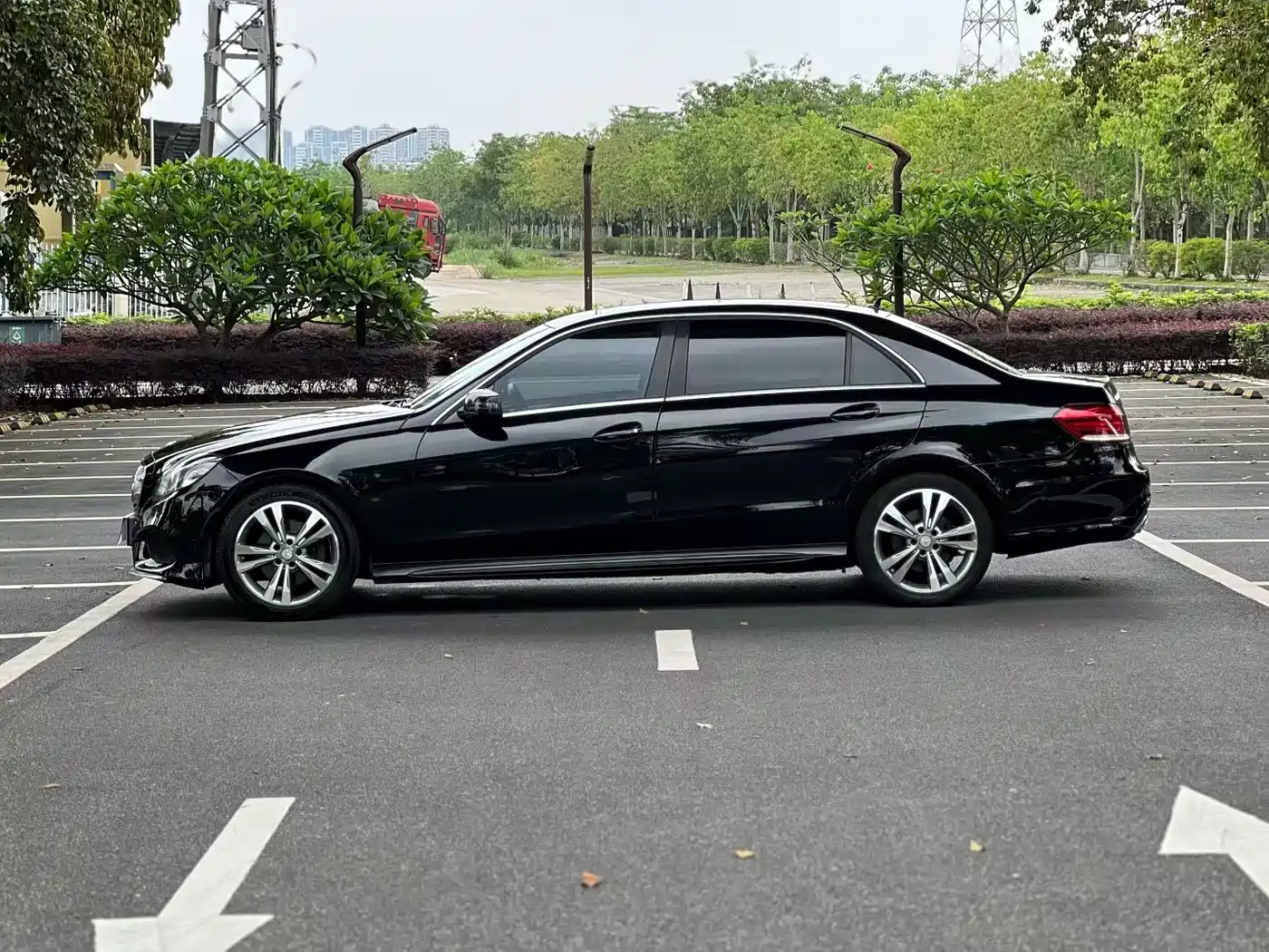 Mercedes-Benz E-Class 2015 Facelift E 260 L Sport Luxury фото 5