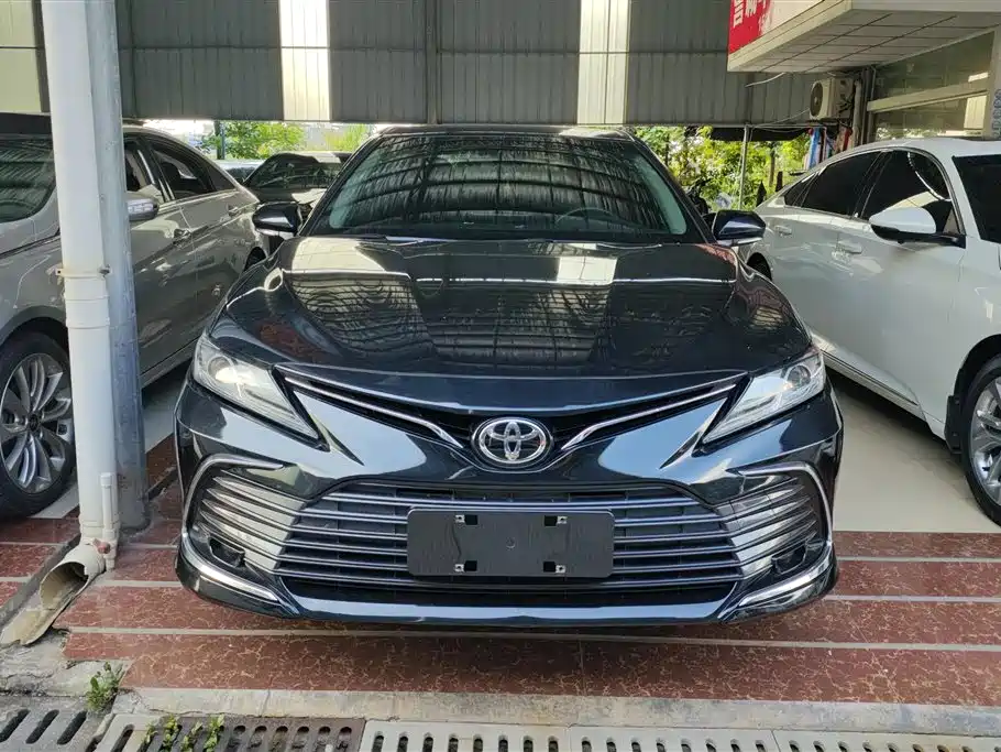 Toyota Camry 2021 2.5G Luxury Edition фото 2