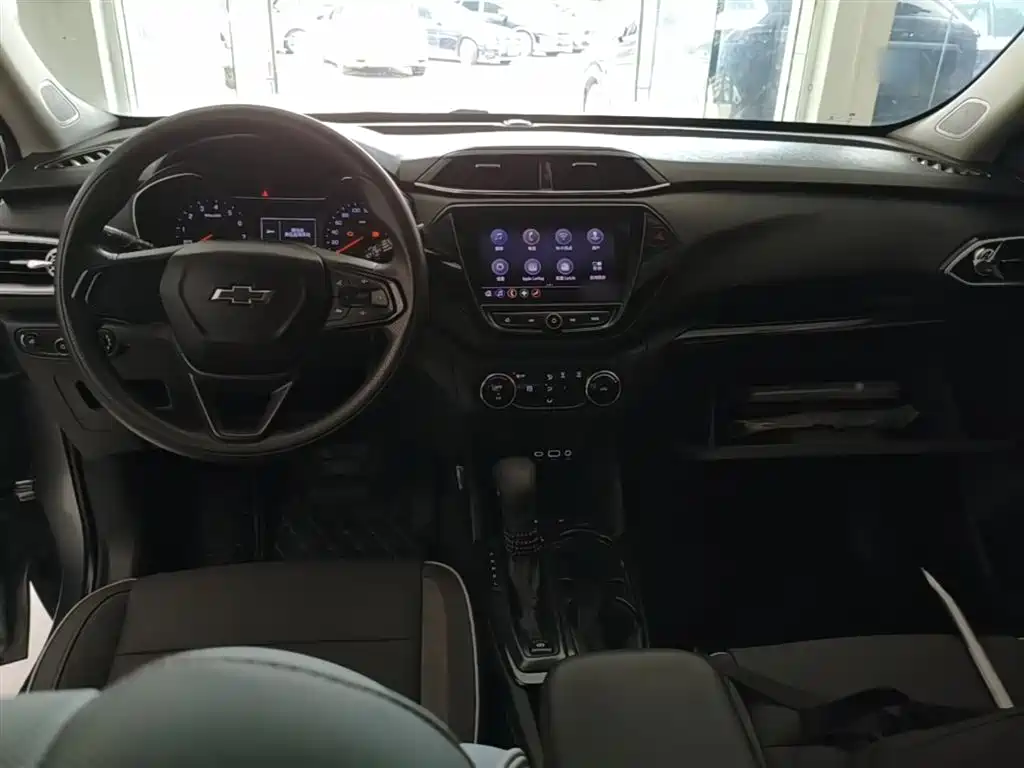 Chevrolet Trailblazer 2019 435T Redline CVT FWD Sport Edition (China VI) фото 6