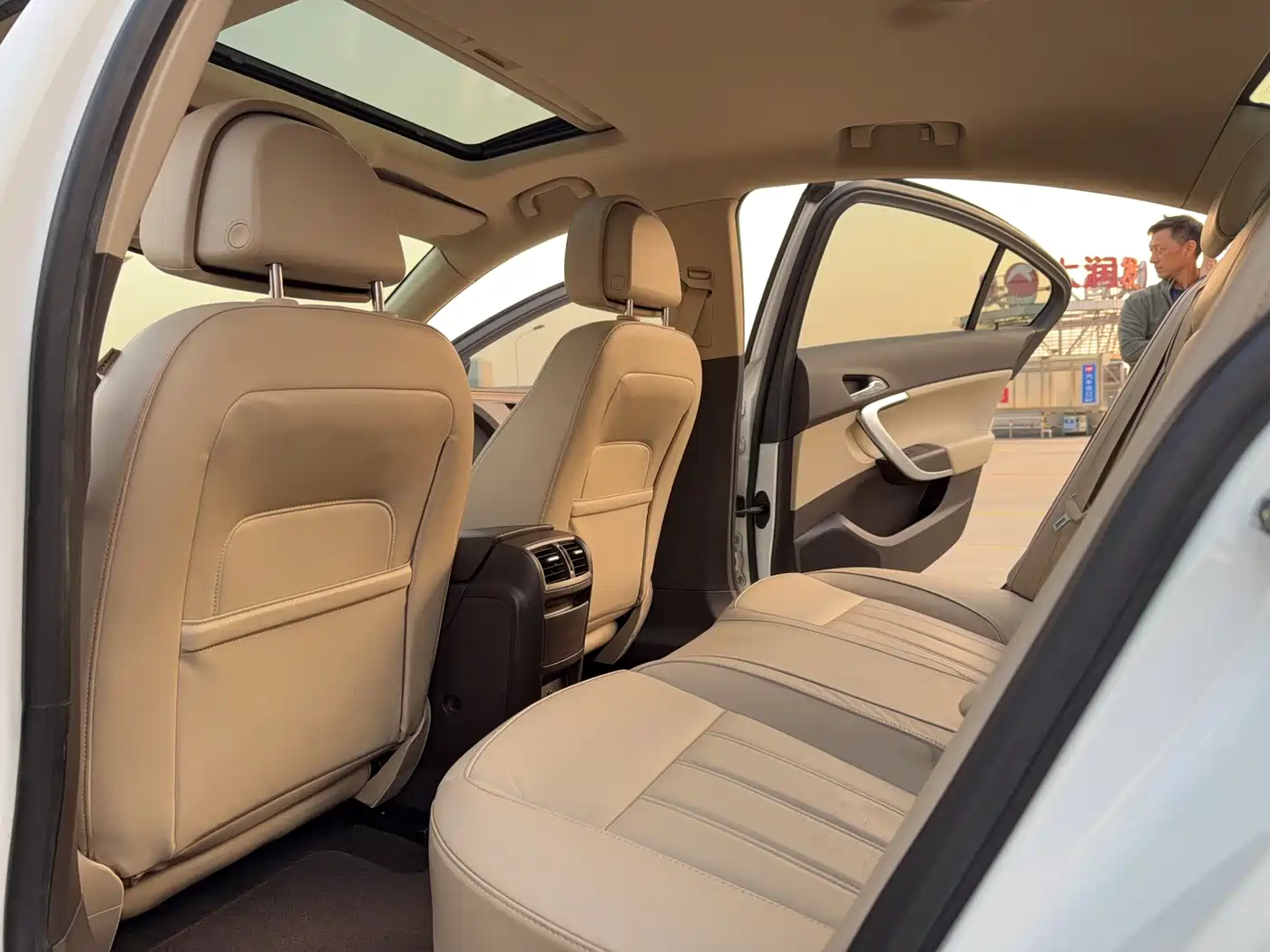Buick Regal 2012 Model 2.0L Luxury фото 11