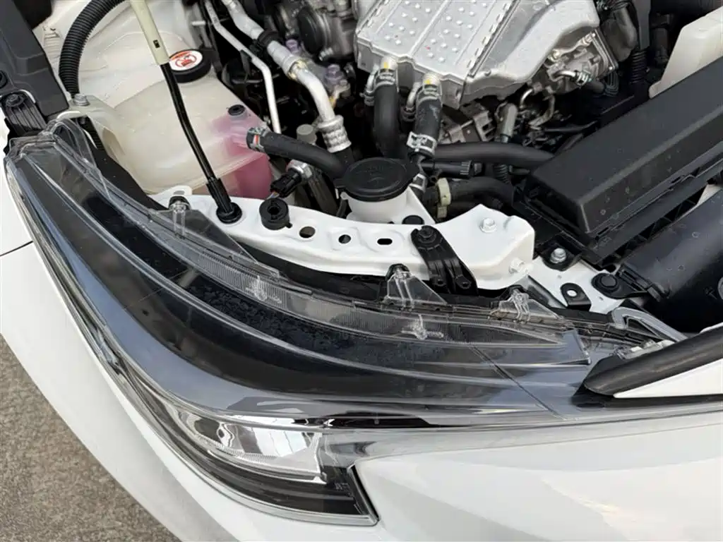 Toyota Levin 2022 185T CVT Luxury Edition фото 15