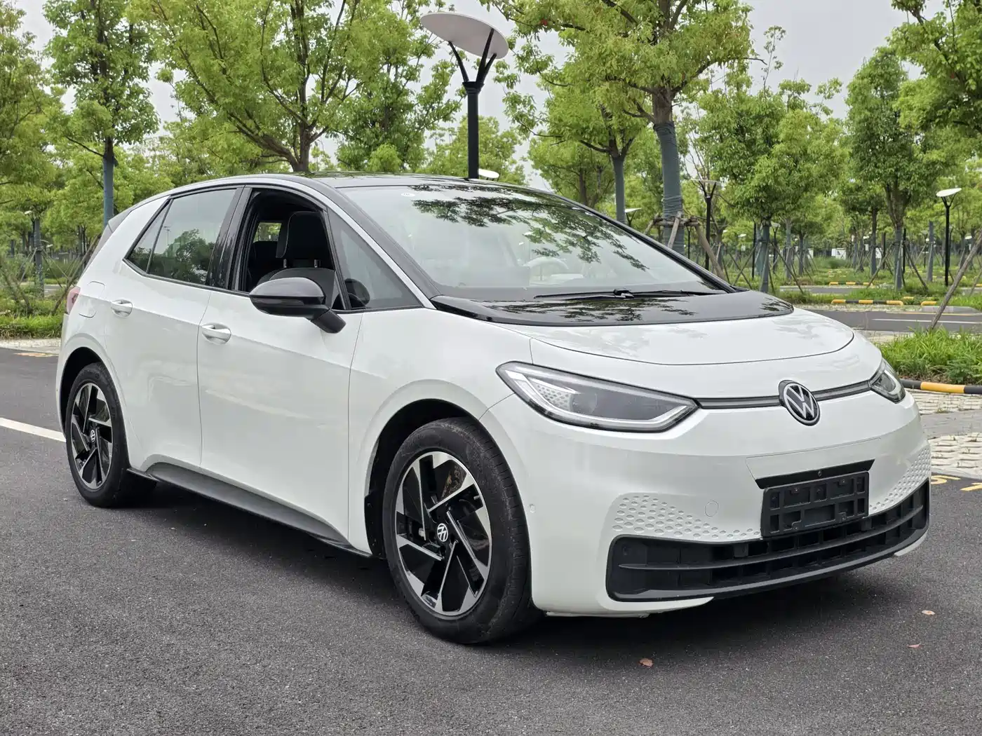 Volkswagen ID.3 2025 Smart Edition Ultimate Intelligence Oxygen Version фото 3