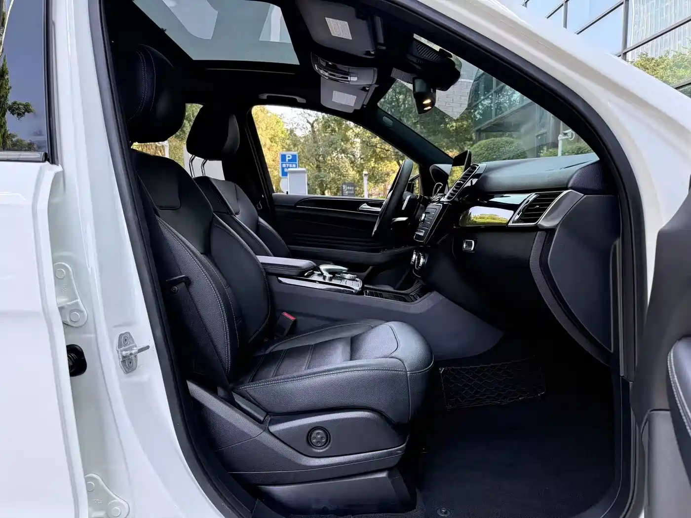 Mercedes-Benz GLE 2017 GLE 450 AMG 4MATIC фото 16