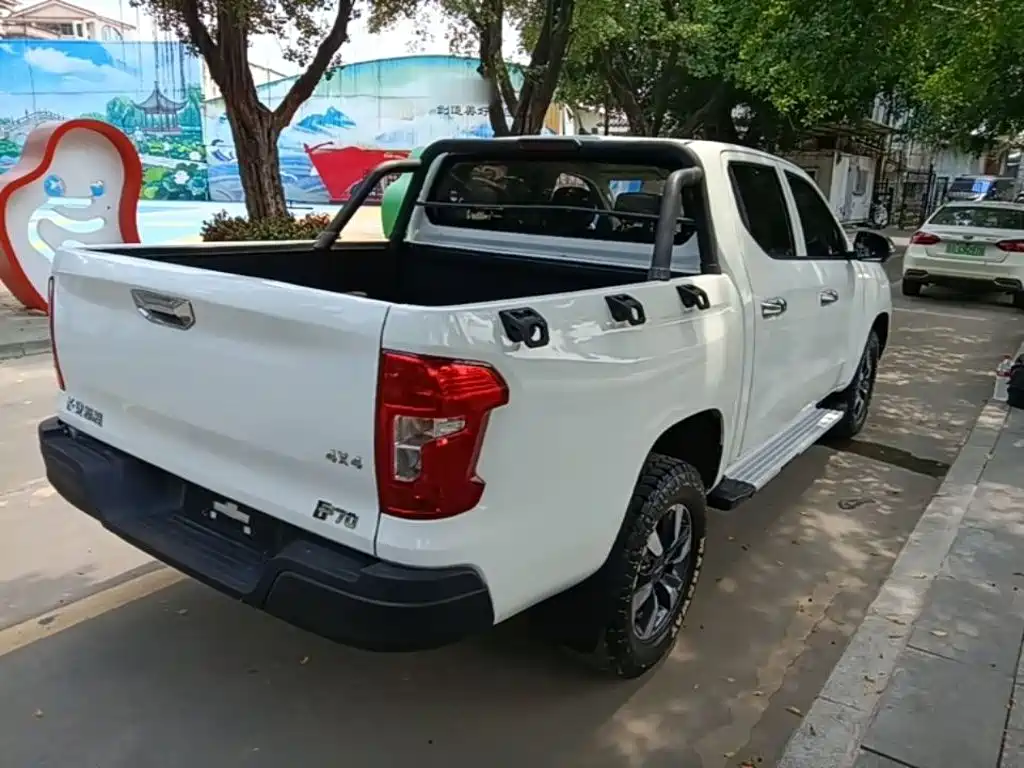 Changan Kaicheng F70 2022 2022 2.4T Gasoline Automatic 4WD Excellence Standard Wheelbase 4K22D4T