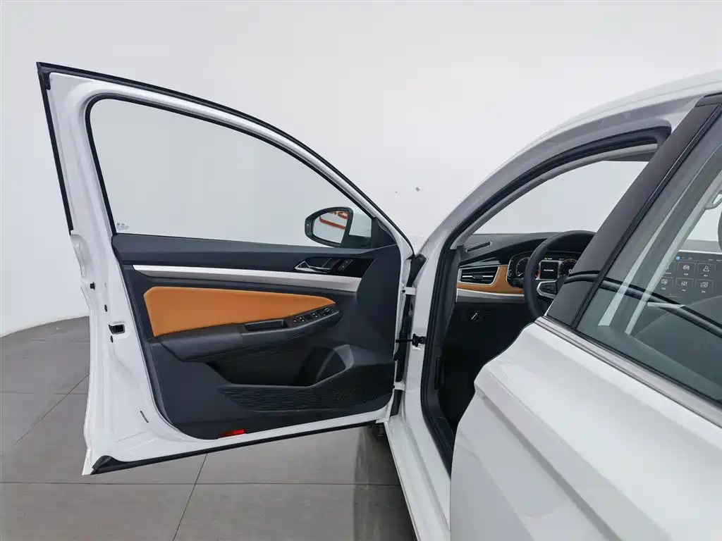 Volkswagen Bora 2024 200TSI DSG Joy Ride PRO Edition фото 8