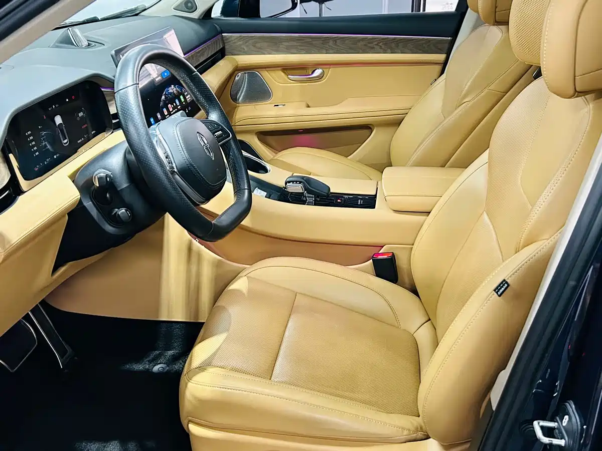 AITO Wenjie AITO M5 2022 Extended Range AWD Performance Edition фото 7