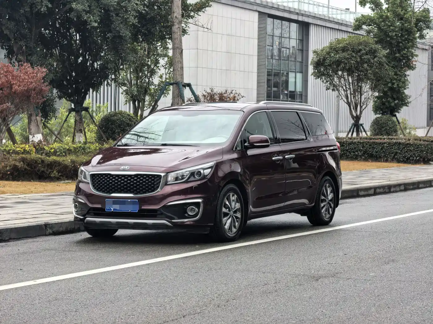 Kia Carnival (Import)