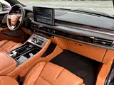 Фото 34 - Lincoln Aviator