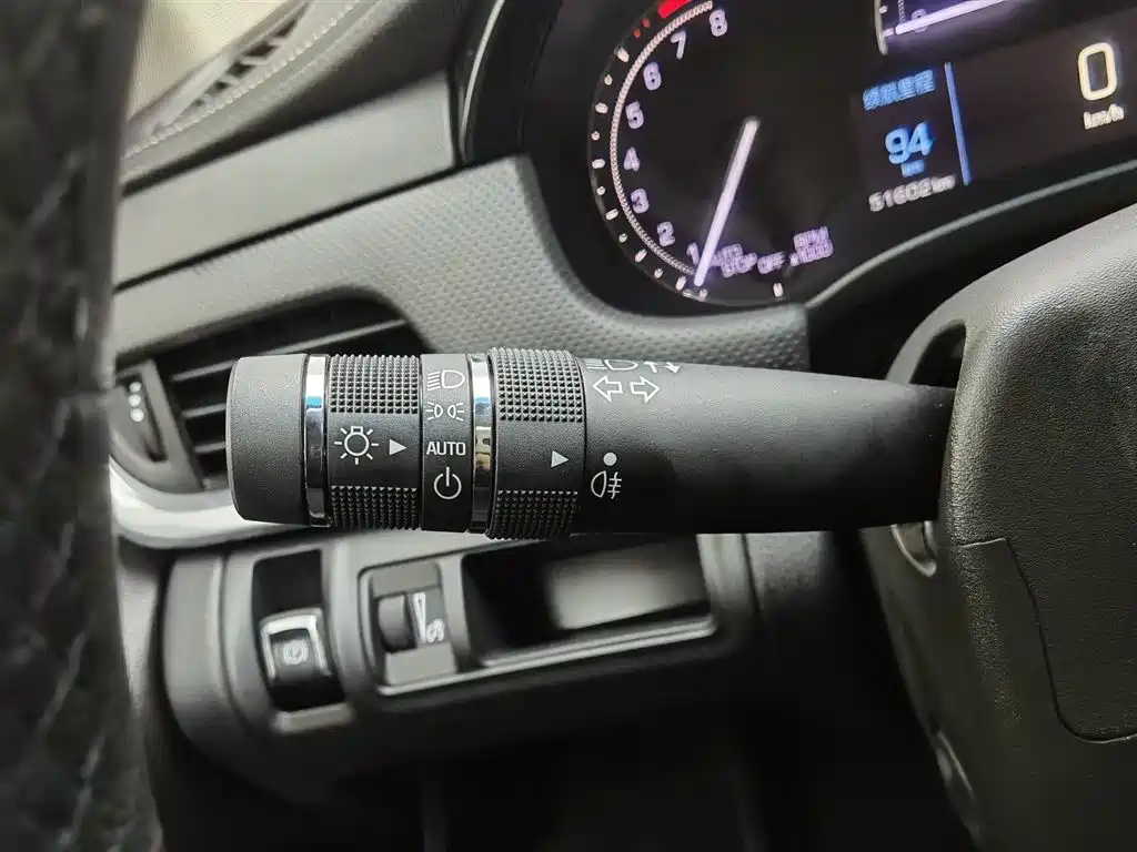 Cadillac XTS 2018 28T Technology фото 21