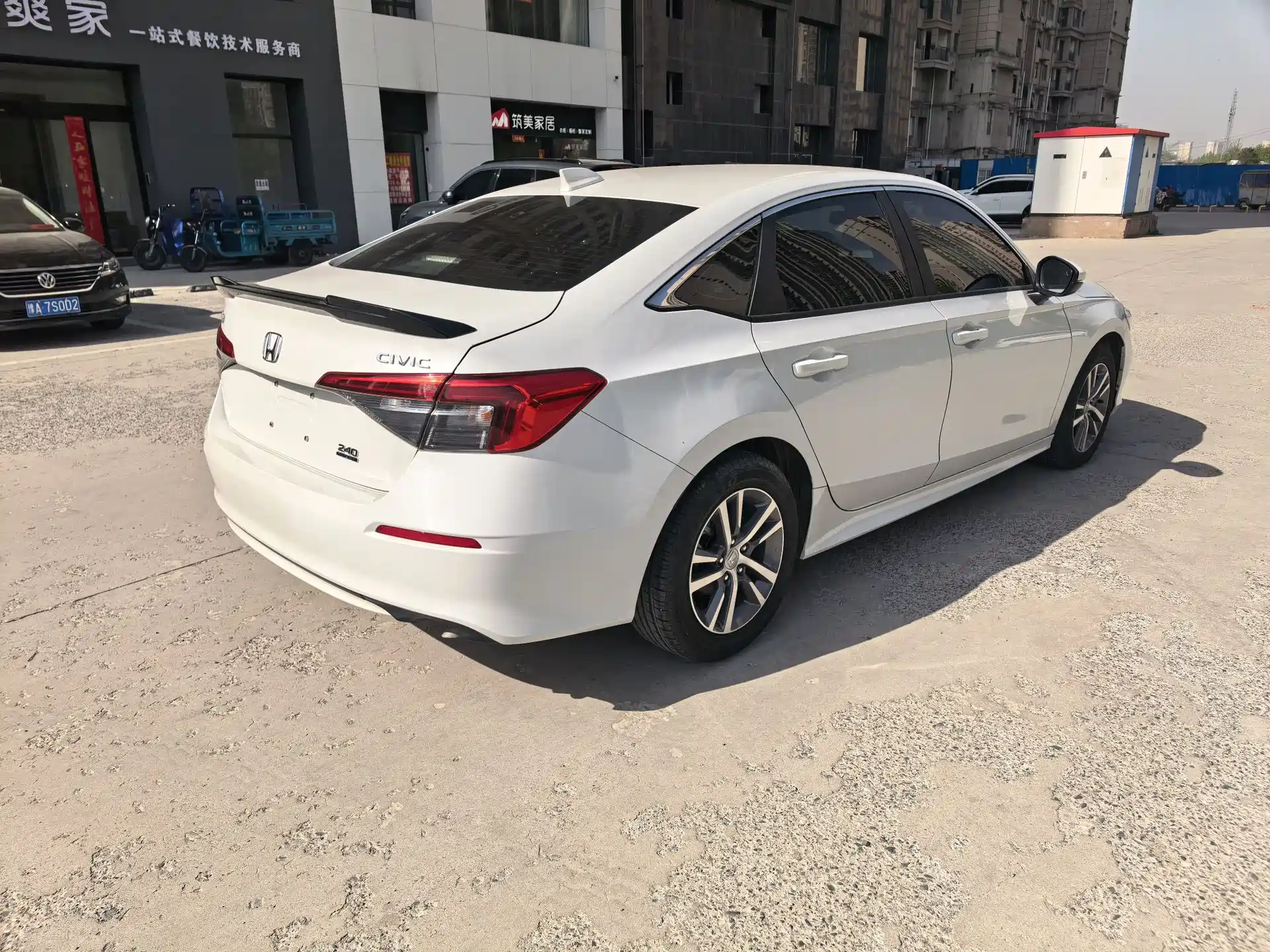 Фото 14 - Honda Civic