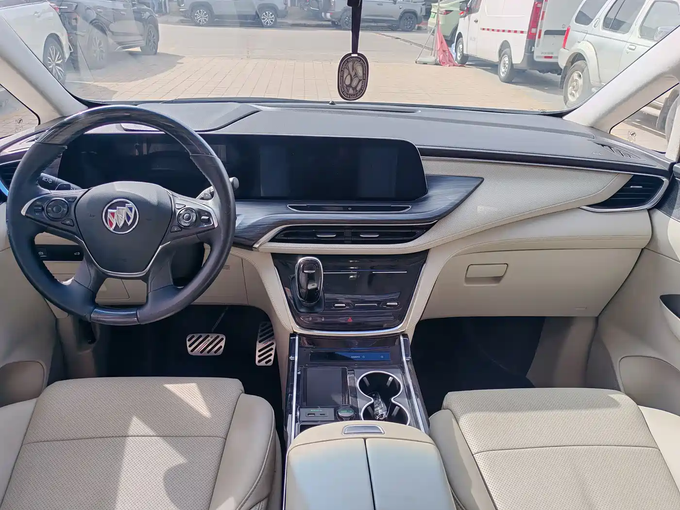 BUICK GL8