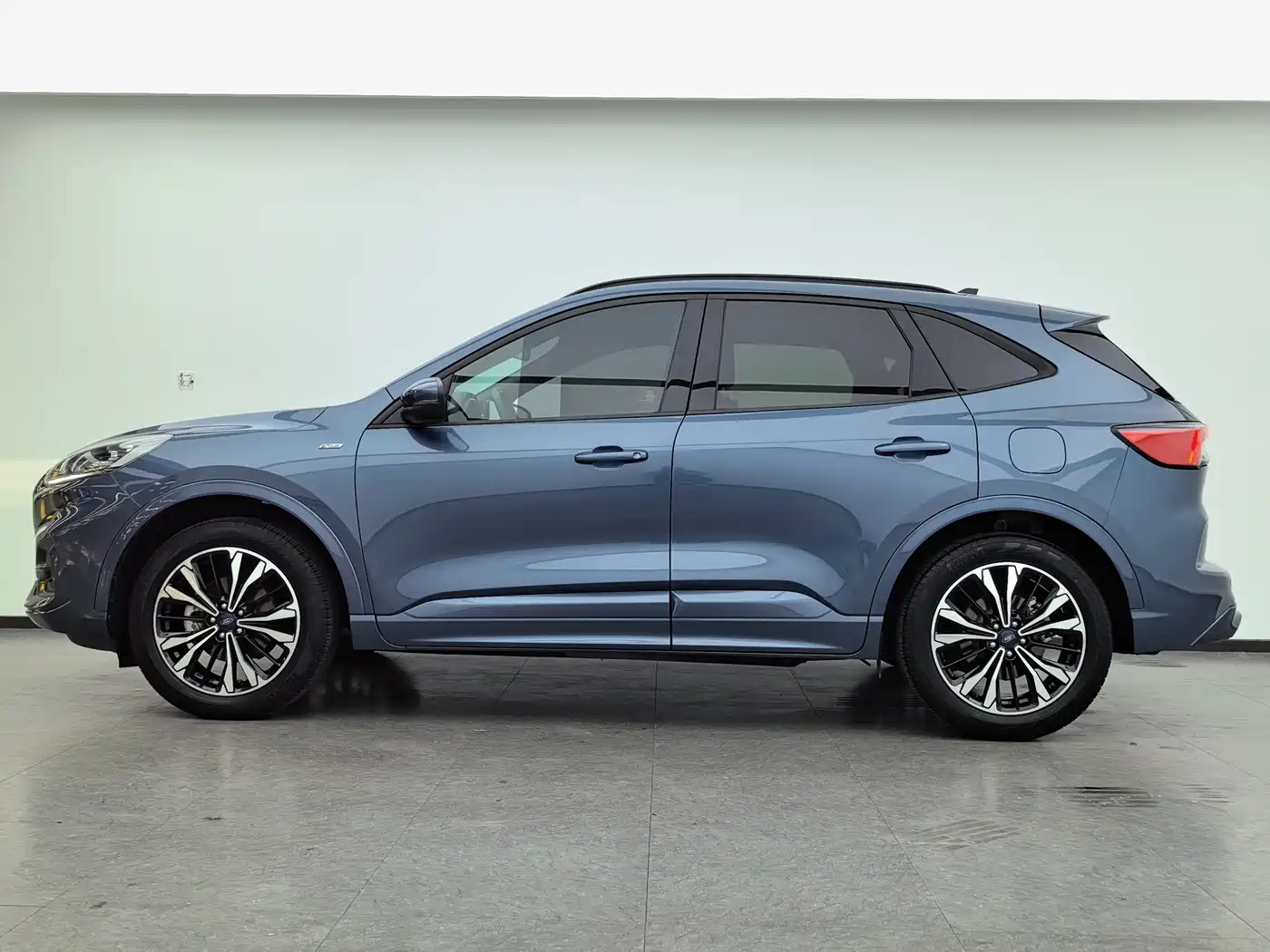Ford Escape 2022 2020 EcoBoost 245 AWD ST-LINE