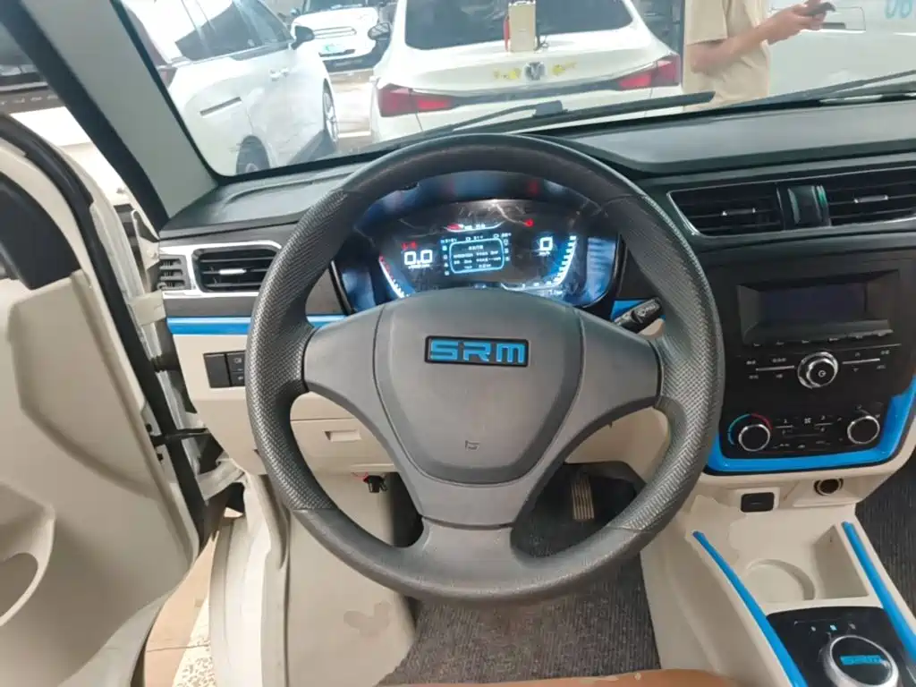 SRM Xinyuan Good Luck 2024 2023 Standard Passenger Vehicle