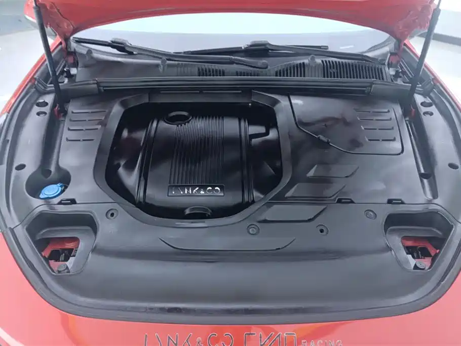 Lynk & Co 02 2018 1.5T DCT 2WD Power Edition China V фото 10