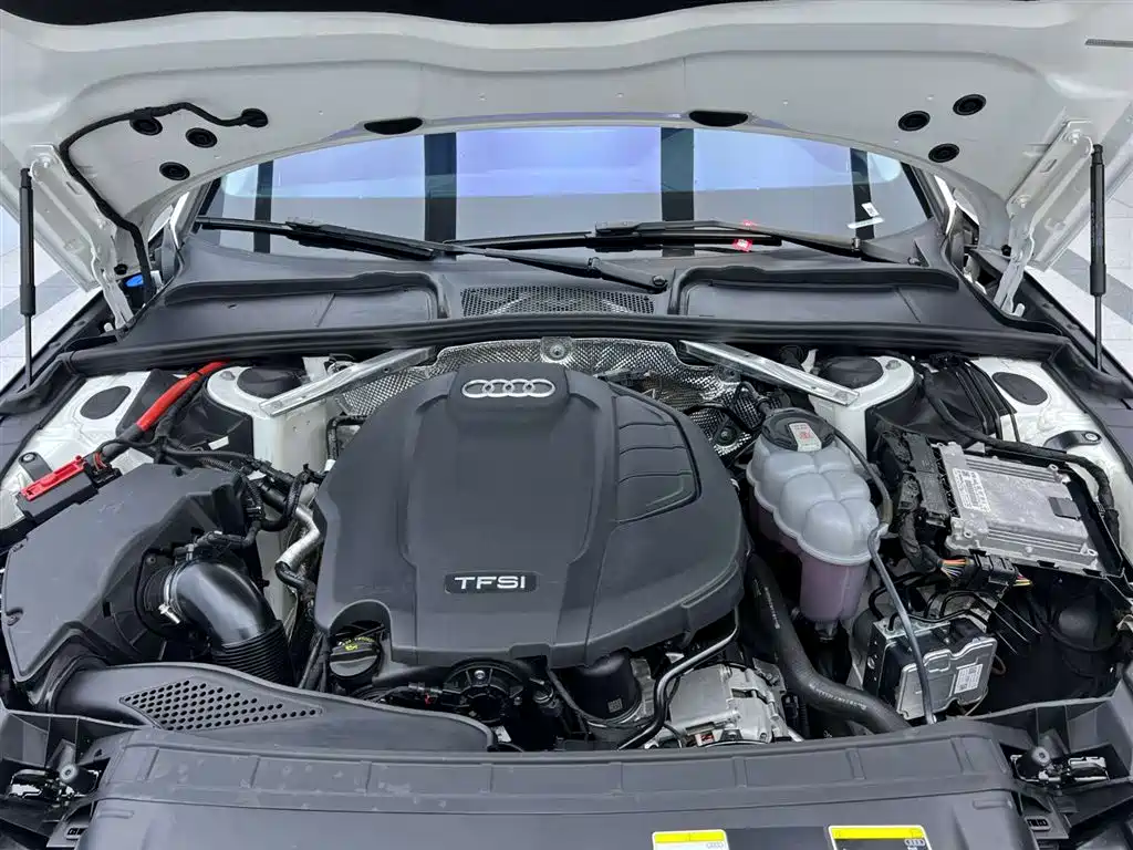 Audi A4L 2022 40 TFSI Luxury Dynamic фото 8