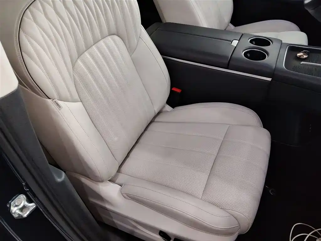 Voyah Auto Voyah Dreamer 2025 PHEV AWD Flagship Kunpeng Edition фото 25