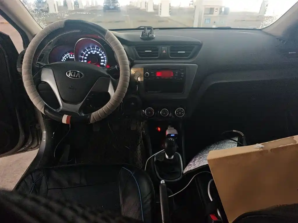 Kia K2 2015 Sedan 1.4L MT GLS фото 5