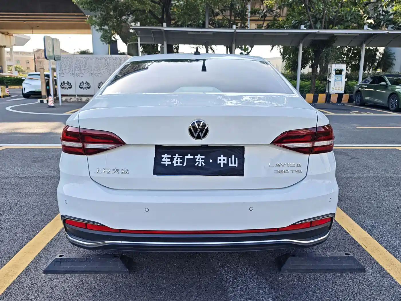 Volkswagen Lavida 2023 280TSI DSG Comfort Edition фото 23