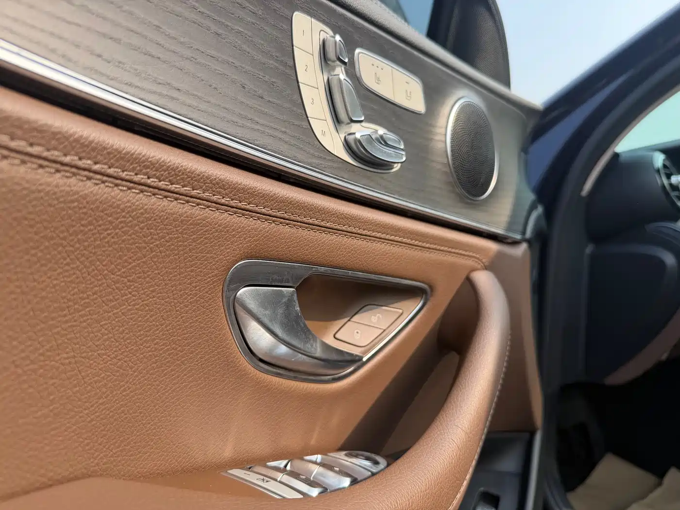 Mercedes-Benz E-Class 2019 Facelift E 300 L Sport Fashion фото 20