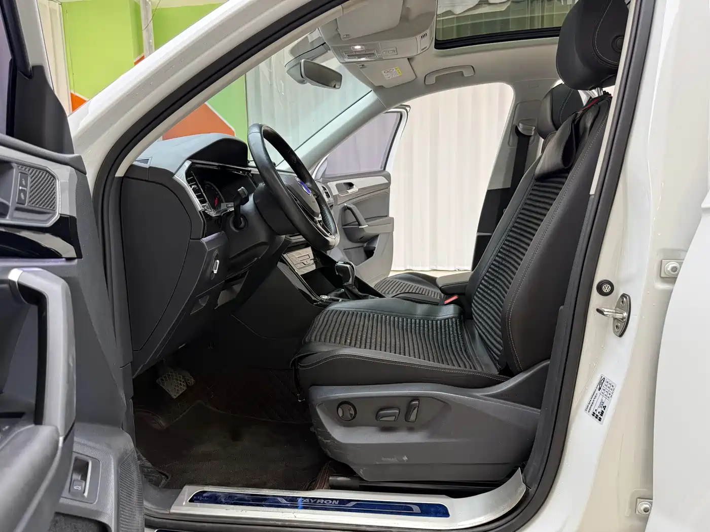 Volkswagen Tayron 2022 280TSI 2WD Luxury Smart Connect Edition фото 9