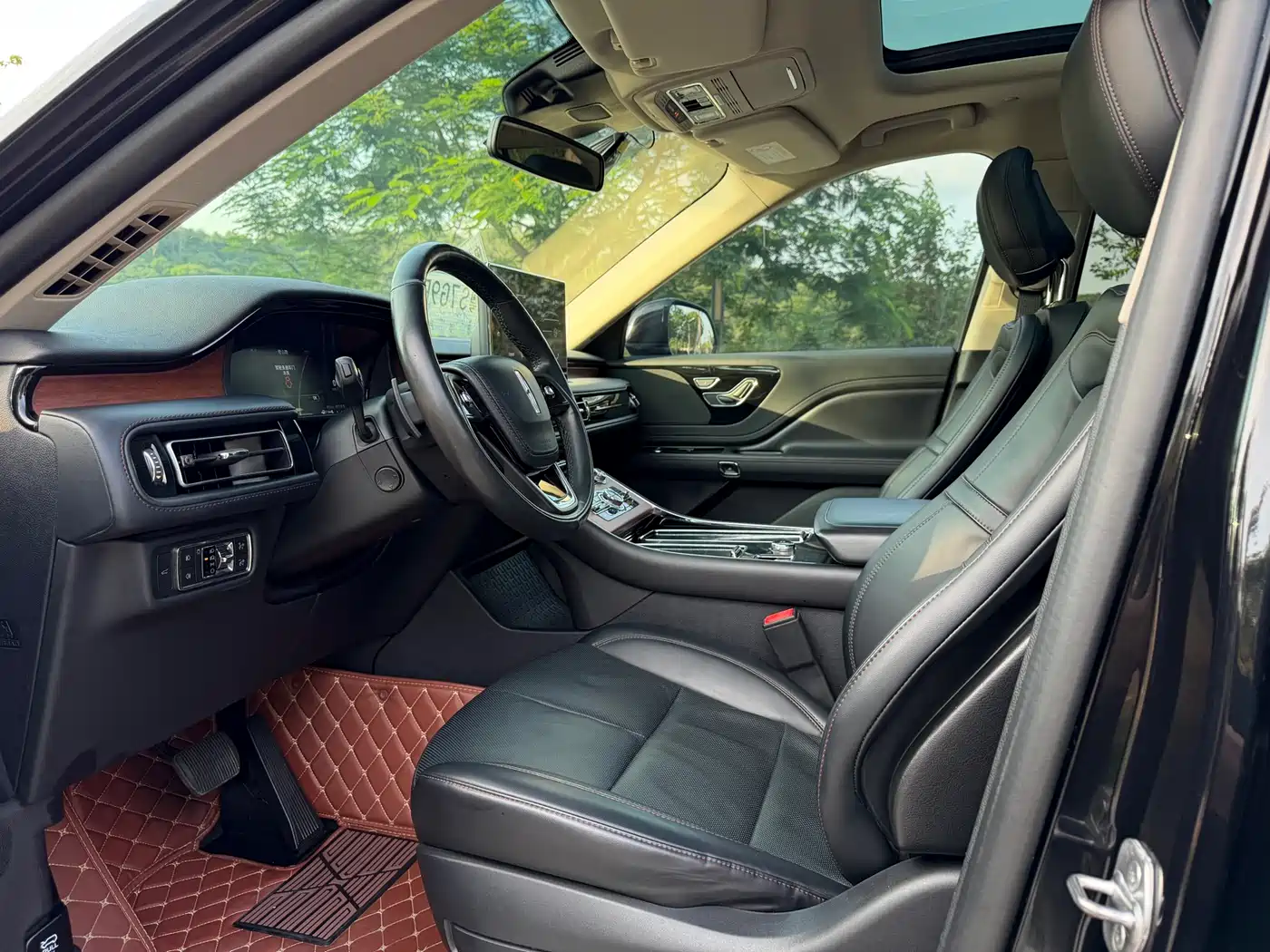 Lincoln Aviator 2021 3.0T V6 4WD Premium Edition фото 4