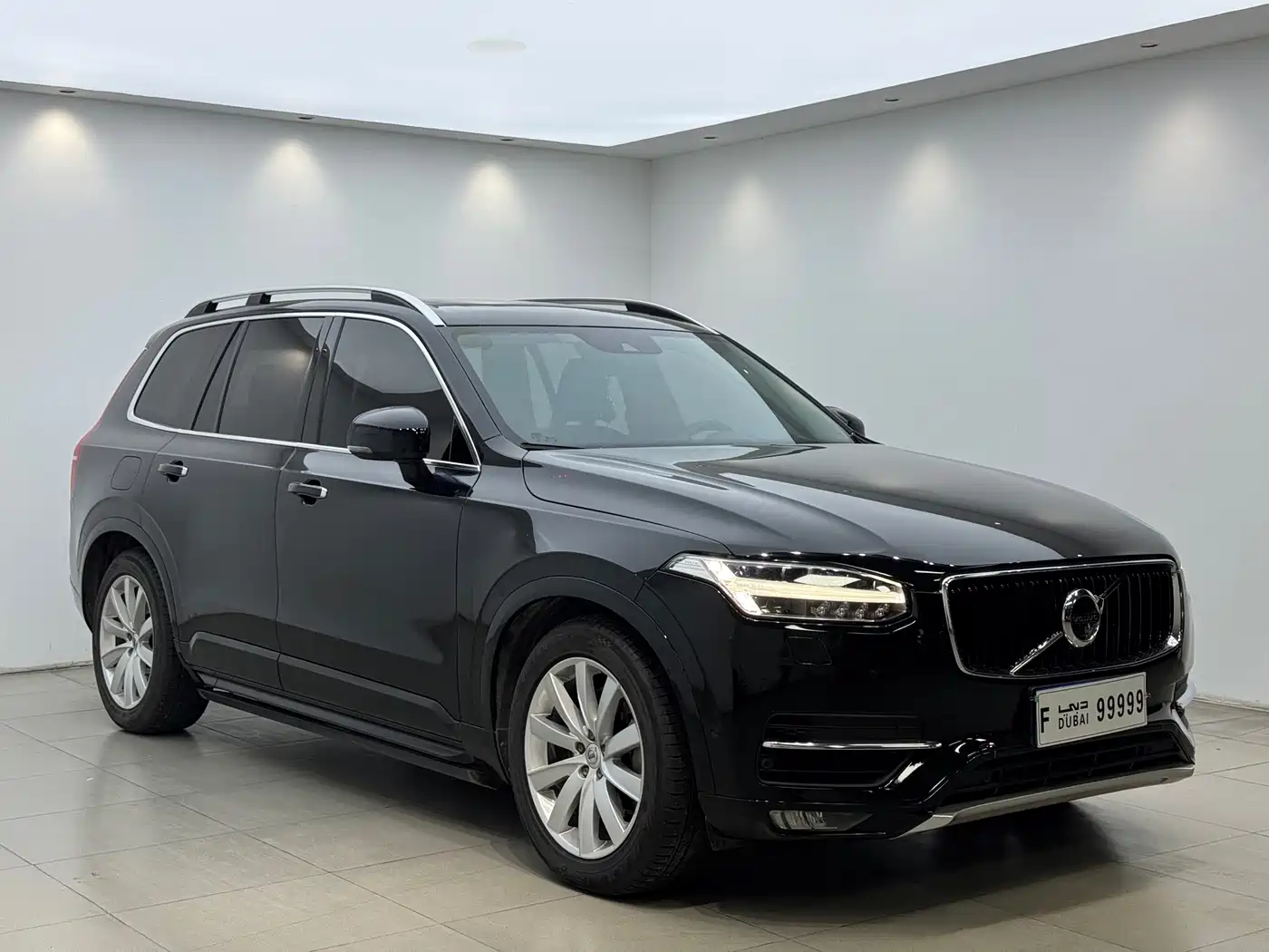 Photo 3 - Volvo XC90