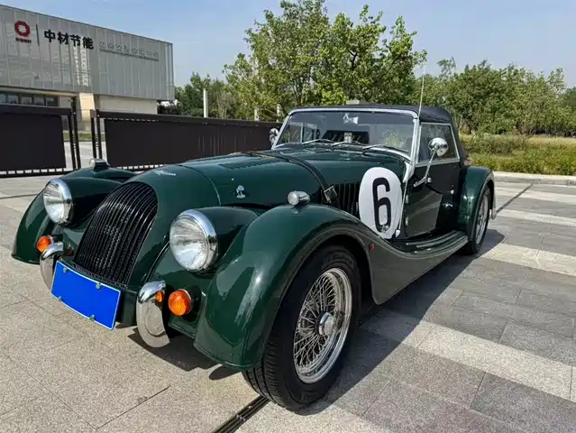MORGAN PLUS 4
