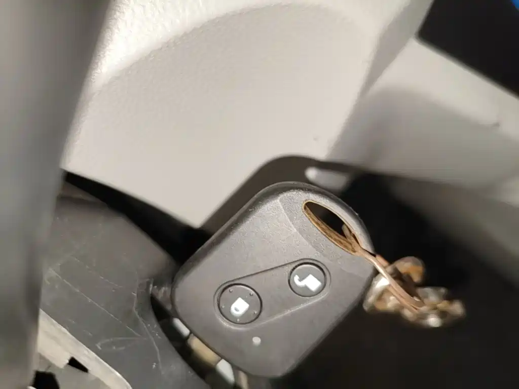 SRM Xinyuan Good Luck 2024 2023 Standard Passenger Vehicle