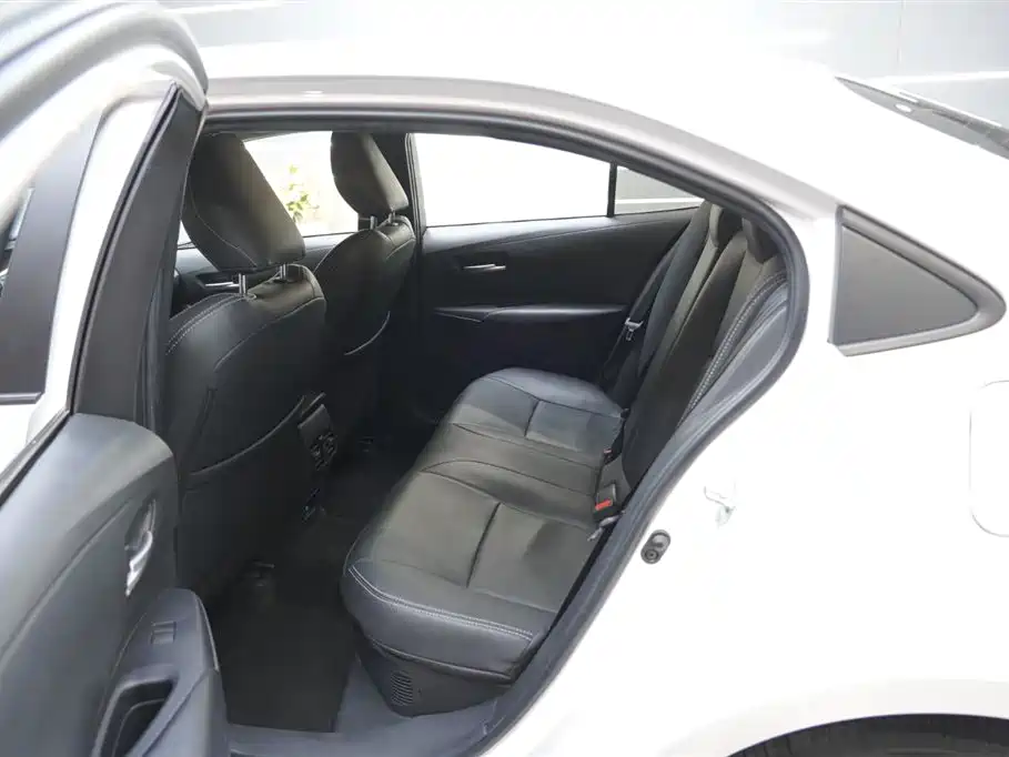 Toyota Levin 2023 Smart Hybrid 1.8L Leading Edition фото 15