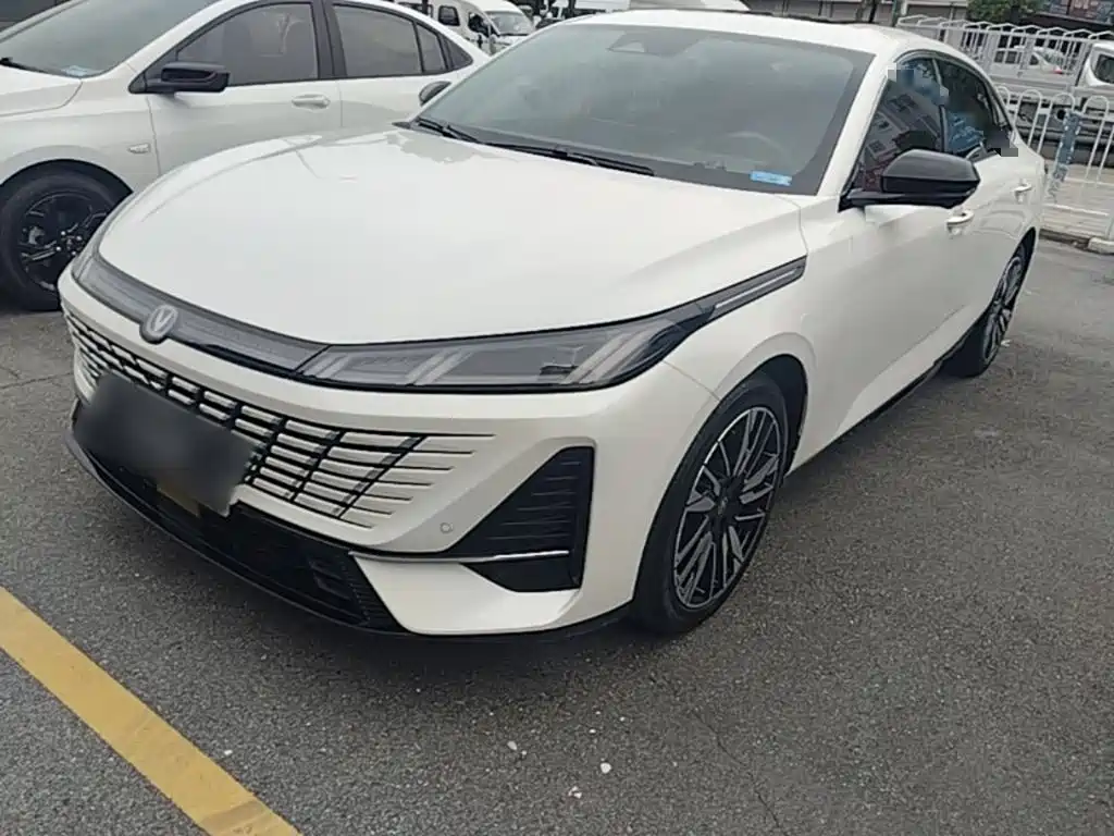Changan Eado 2025 Model Year Facelift 1.5T 500Bar Premium Edition