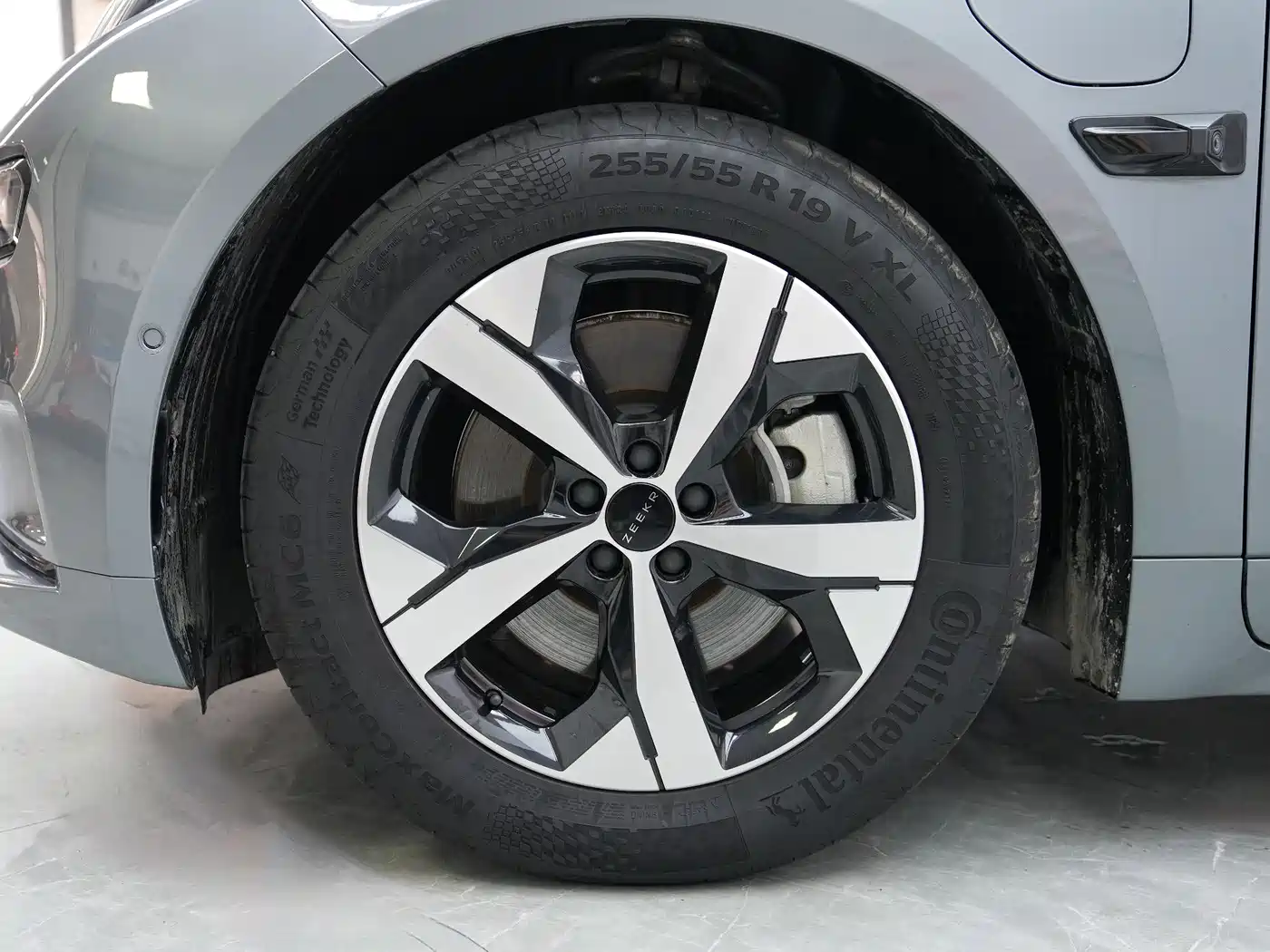 ZEEKR EXTREME KRYPTON 001