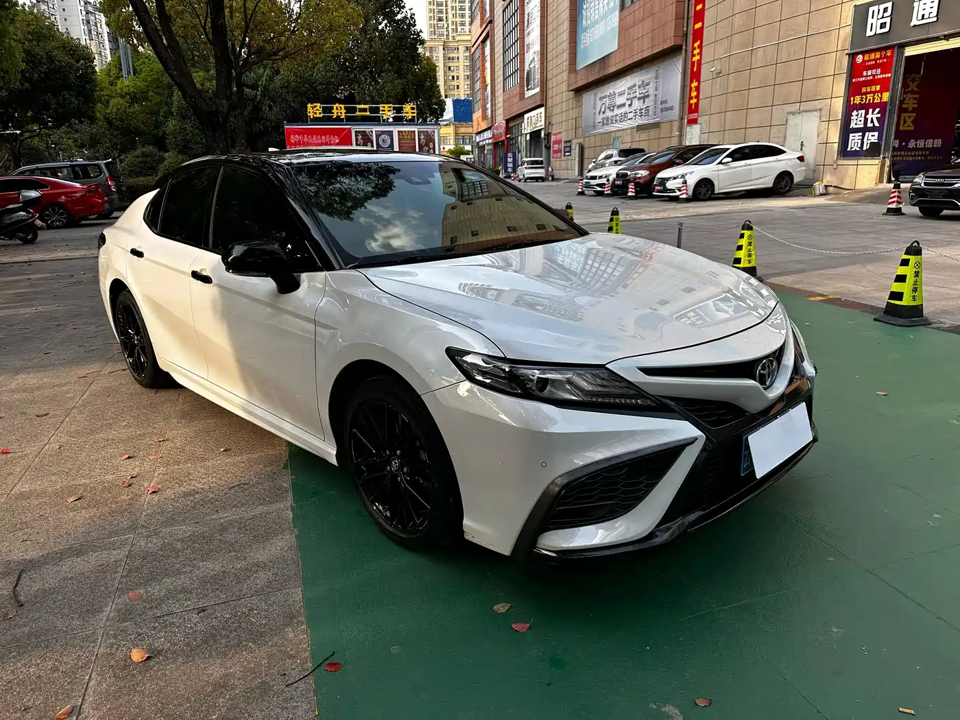 Toyota Camry 2023 2.0S Knight Edition фото 3