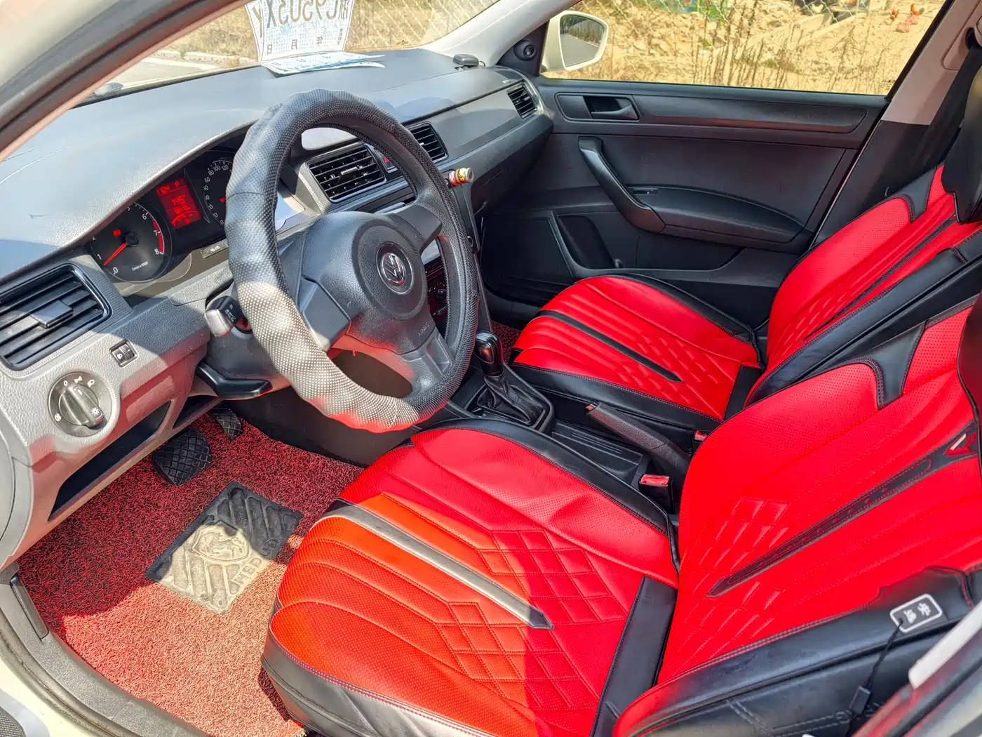 Volkswagen Santana 2015 1.6L Automatic Trend Edition фото 5