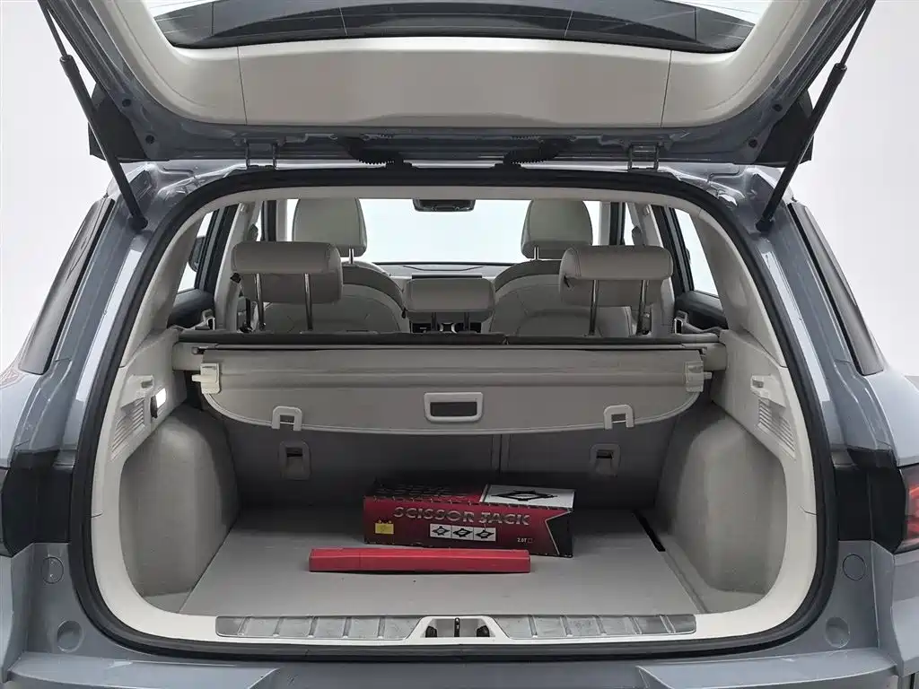 GEELY AUTOMOBILE GEELY ICON