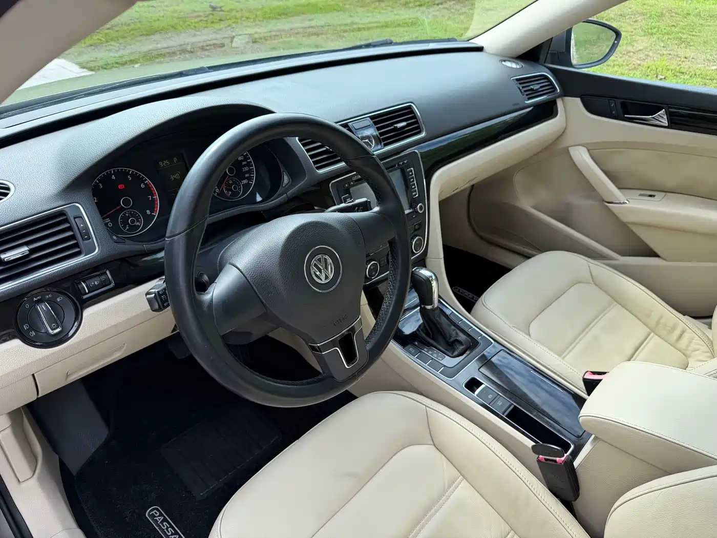Volkswagen Passat 2012 2011 1.8TSI DSG Honor Edition