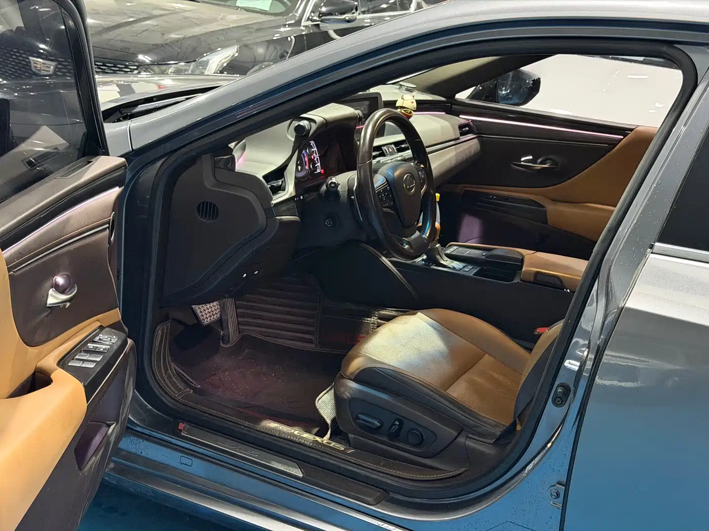 Lexus ES 2018 200 Excellence Edition China V фото 5