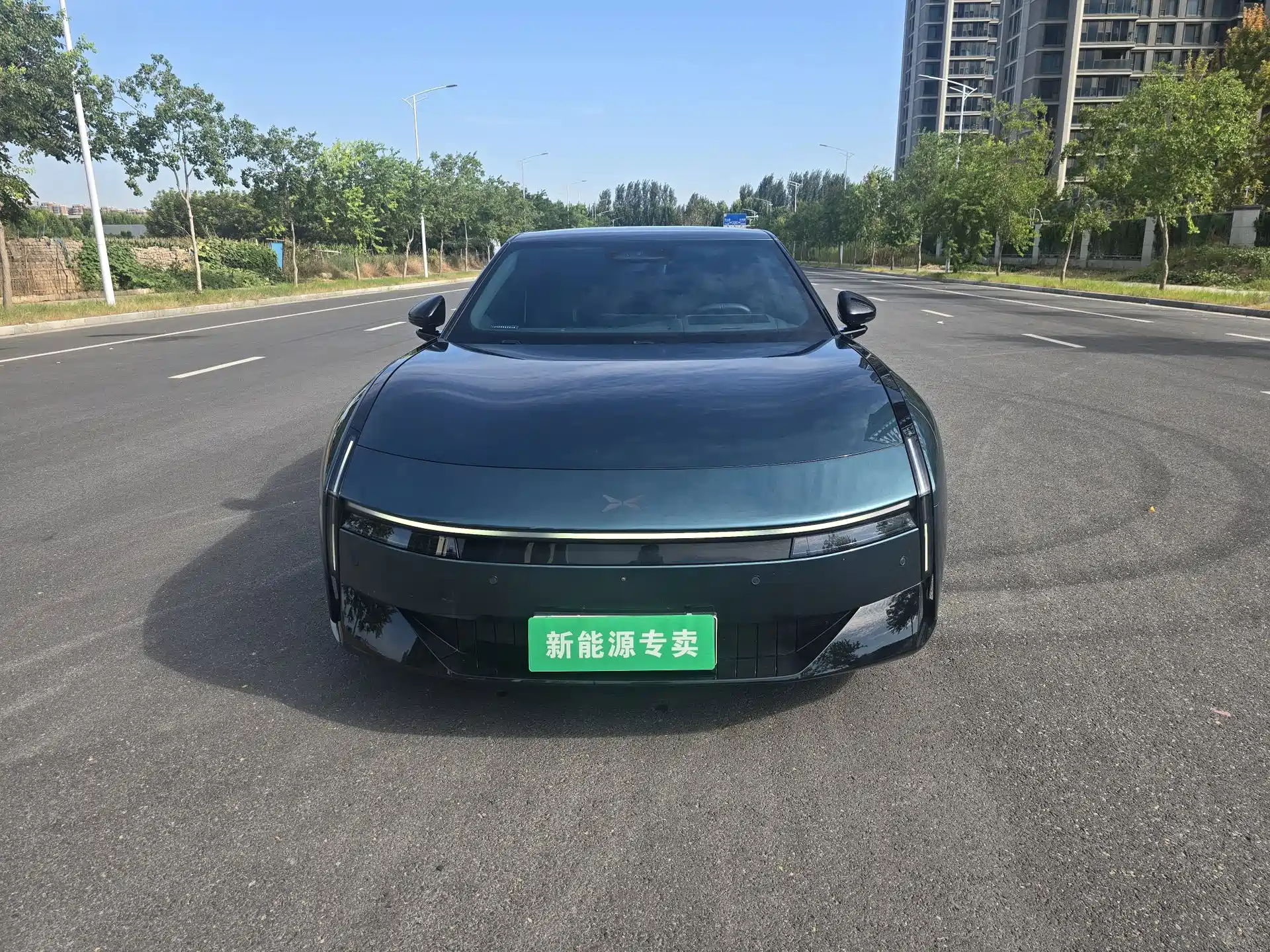 Фото 2 - XPeng P7