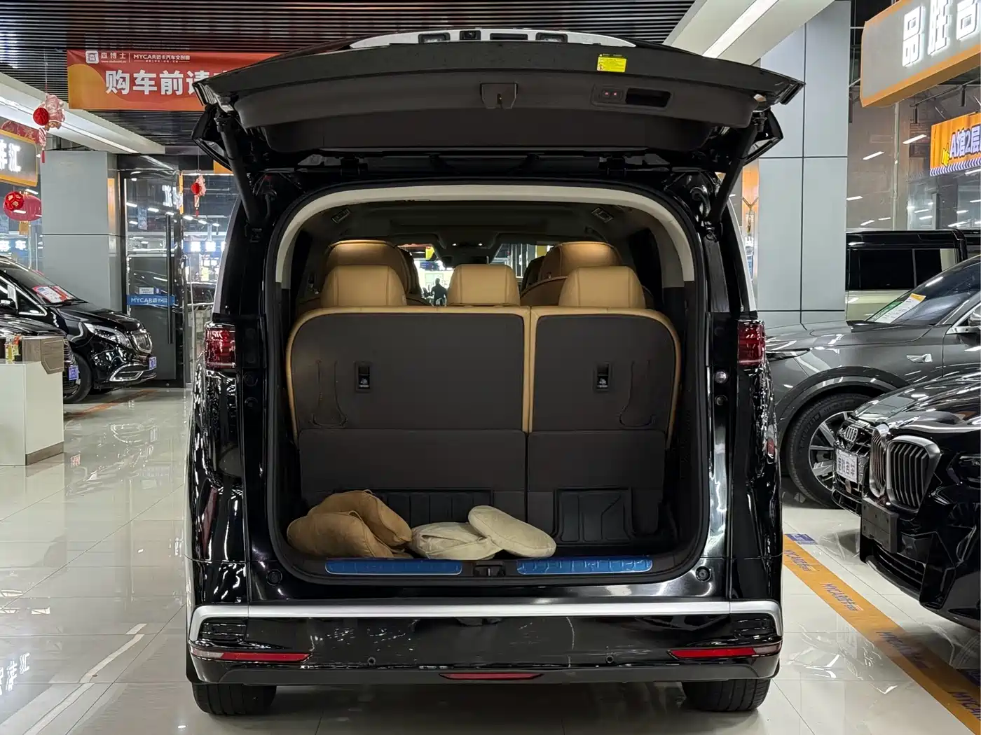 Denza D9 2024 DM-i 980 AWD Prestige фото 6